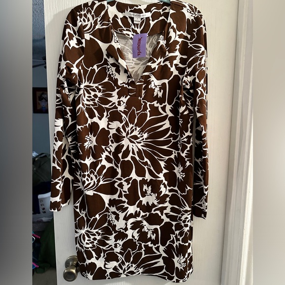 Diane Von Furstenberg Dresses & Skirts - NWT Diane Von Furstenberg Reina Brown & White Floral Dress- Size 8